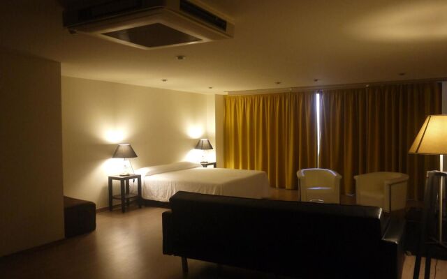 La Portuguesa Apartments