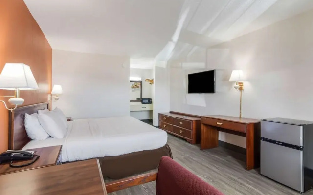 Happy Stay Inn Madisonville I-69 By OYO