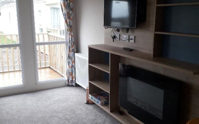 Immaculate 2-bed Static Caravan in Carlisle