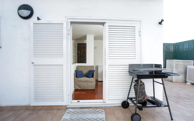 St. Peter Terrace Apartment