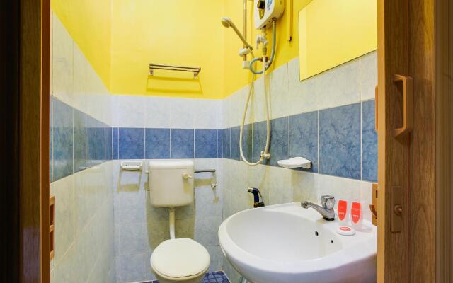 OYO 89406 Lucky Budget Hotel