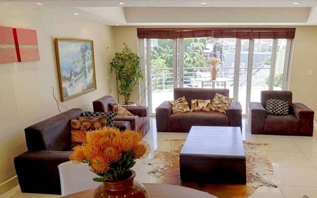 4 Bedroom Apartment With Views in Cape Town
