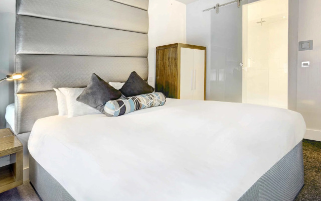 Sandman Signature Newcastle Hotel