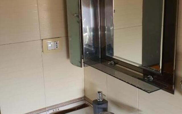 Cozy 2 bedroom /1 Bath Apartment/Tirana