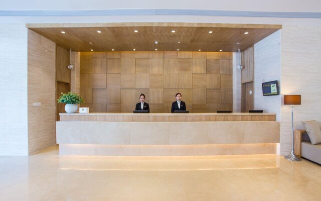 JI Hotel (Shanghai Jiangqiao National Exhibition Center Jiayi Road Subway Station)