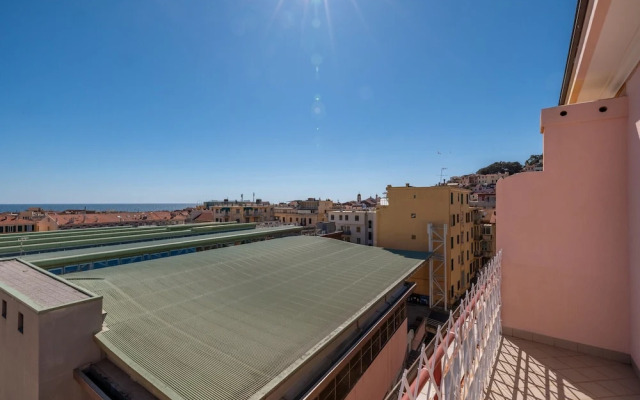 Sea View Central Apartment