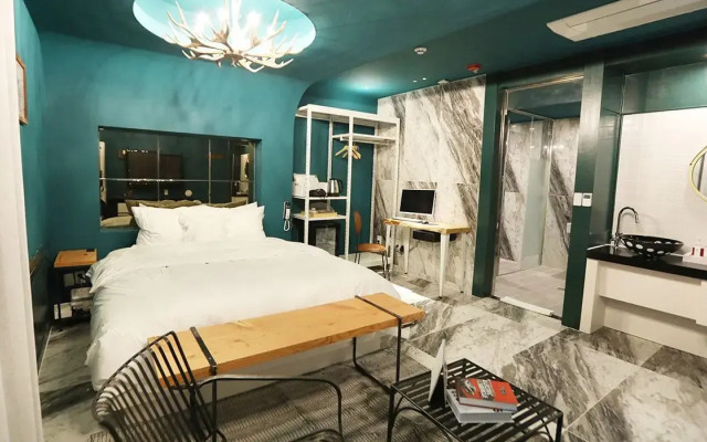 February Hotel Kimhae