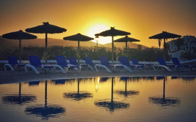 Отель TRH Tirant 