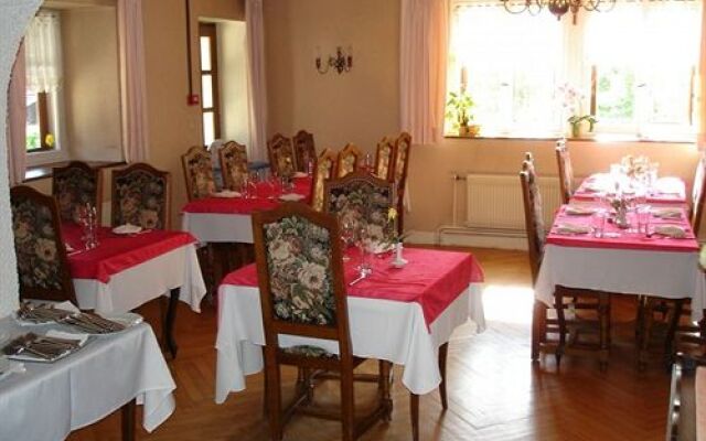 Logis Auberge Du Tuye