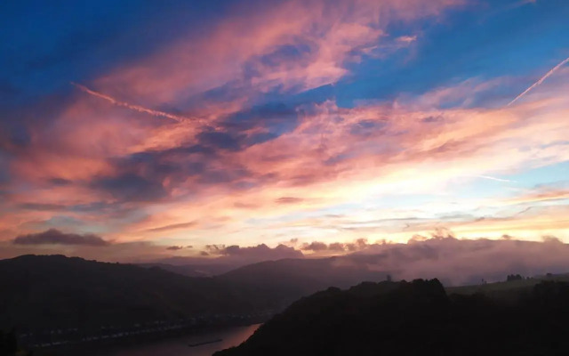 Schau-Rhein#1 - On top of Bacharach, Rhineview