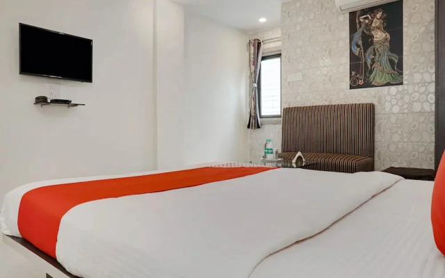 Orient Bay Inn By OYO Rooms