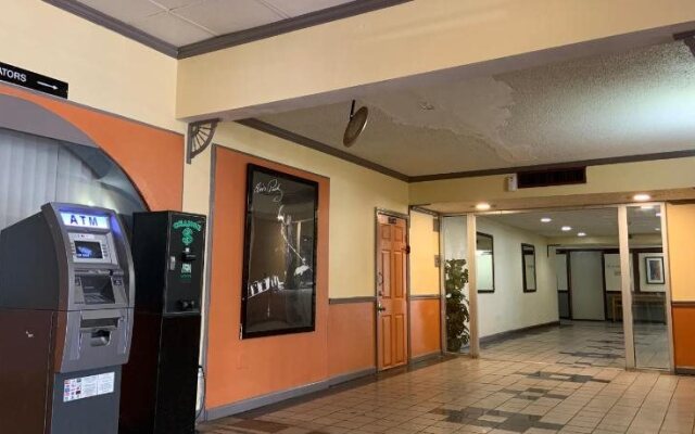 OYO Hotel Memphis Oakville