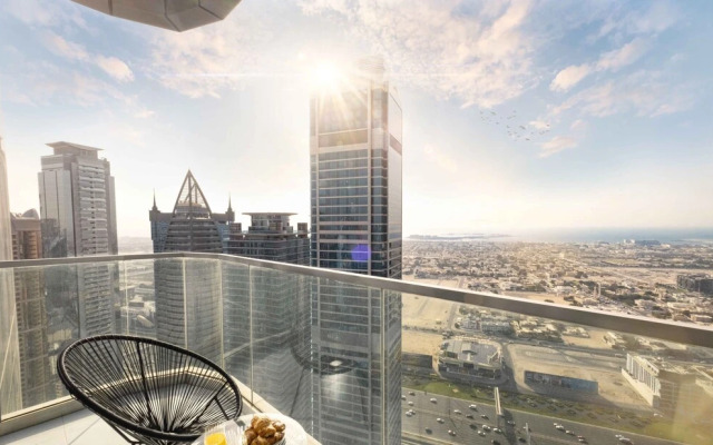 LUX The Paramount Sea View Suite