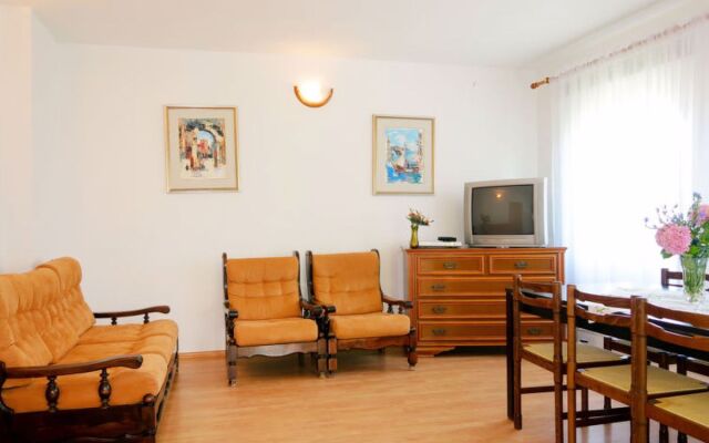 Apartment Dorka Spiez