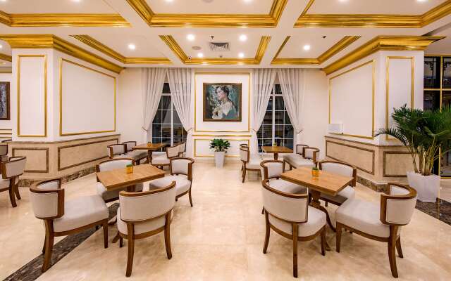 Wyndham Danang Golden Bay