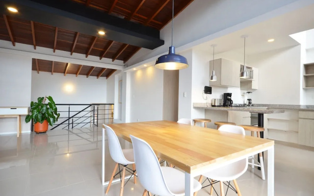 Manila House