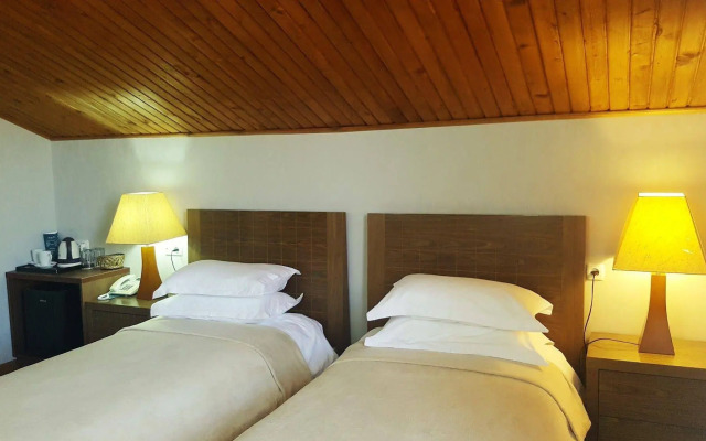 Hotel Crystal