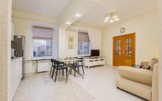 GM Apartment Smolenskaya-Sennaya 27