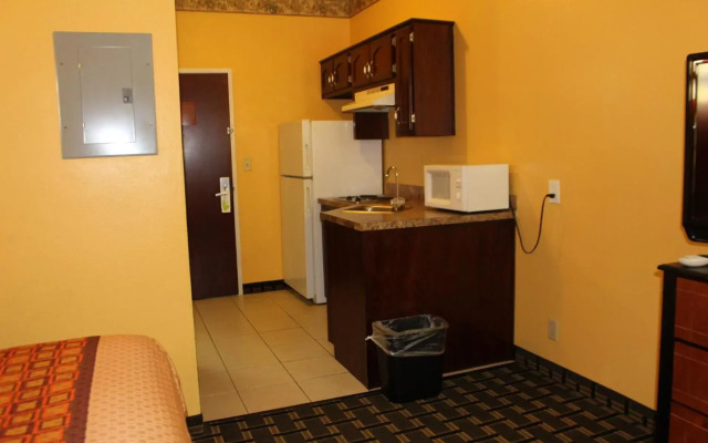Magnolia Inn And Suites