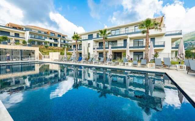 Nice Apartment on the Cote D'azur