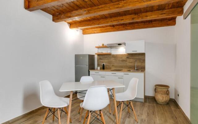 Castello Della Zisa Modern Apartment With Balcony - Adults Only