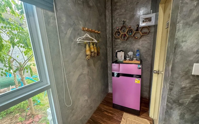 Toraneethai Homestay Amphawa