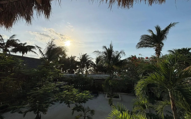 La Diosa Kali Beach Front Hotel