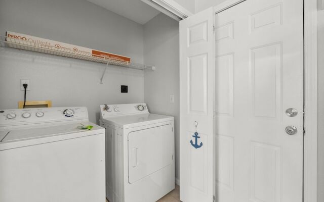 6400 Beach Dr - Seabatical A