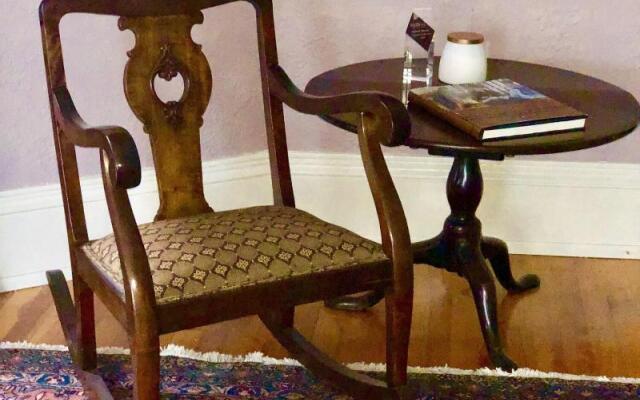 1000 Islands B&B – The Bulloch House