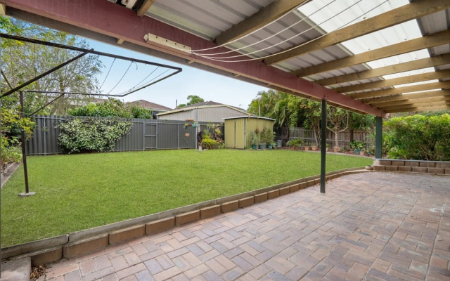 Family Home Near North Brisbane Parks – Outside – Brisbane