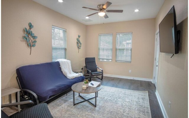 3BR2BA Remodeled House Near Downtown