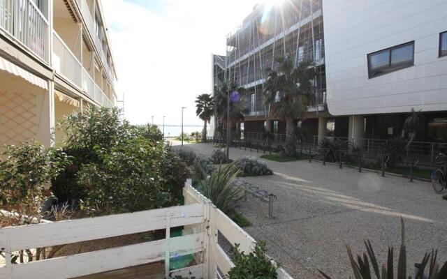 Appartement Balaruc-les-Bains, 1 pièce, 2 personnes - FR-1-553-128