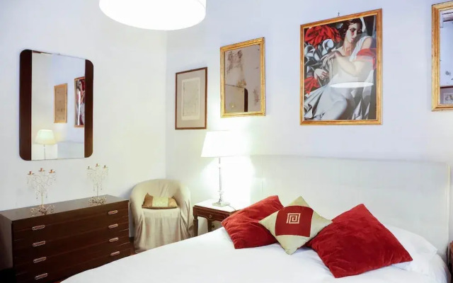 Campo dei Fiori 2 Bedroom Apartment