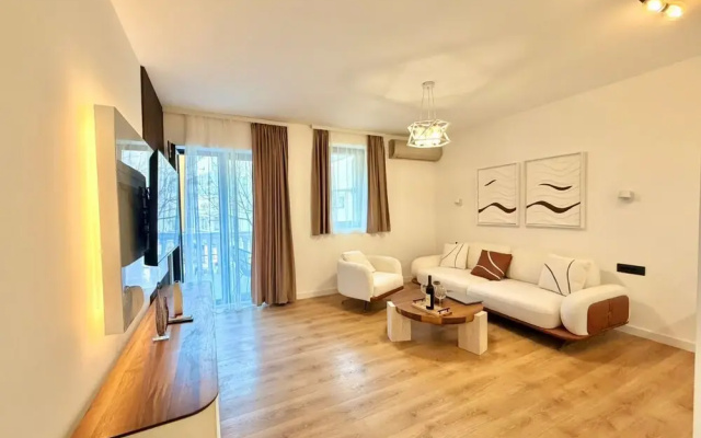 Lunamare Apartments