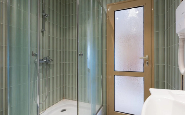 One Bedroom Apartment with Balcony