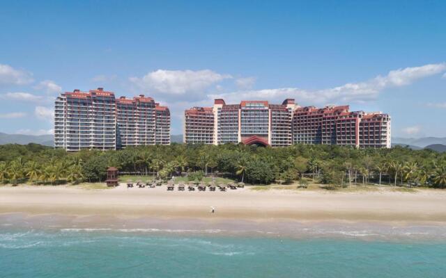 Pullman Oceanview Sanya Bay Resort & Spa
