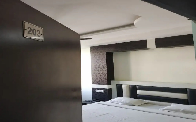 Oyo 24940 Mahadev Inn