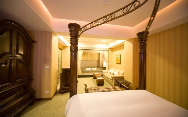 Resort One Hotel