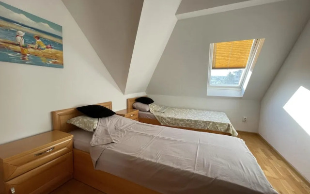 Stunning 2-bed Apartment in sea Resort Varna