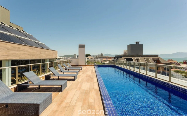 Elus - Building With Rooftop Pool 350m From the Beach!