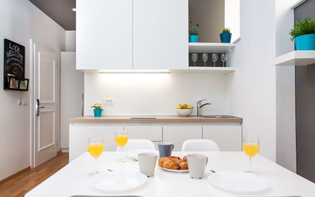 LOOX apartments Hatzova