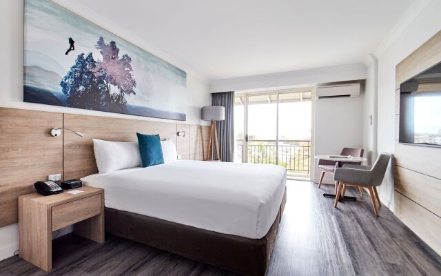 Novotel Cairns Oasis Resort