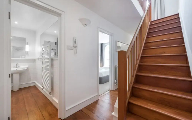 Regency Residences - Fitzrovia - by Frankie Says