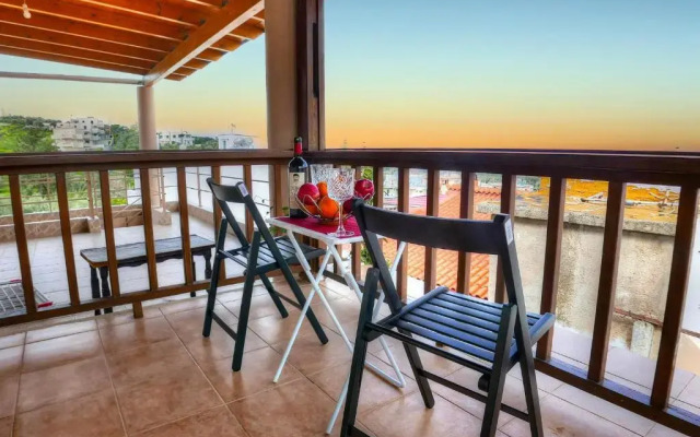 Stone House In Agia Paraskevi