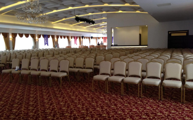 Asrin Park Hotel