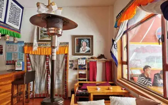 Mysterious Langmusi Hostel