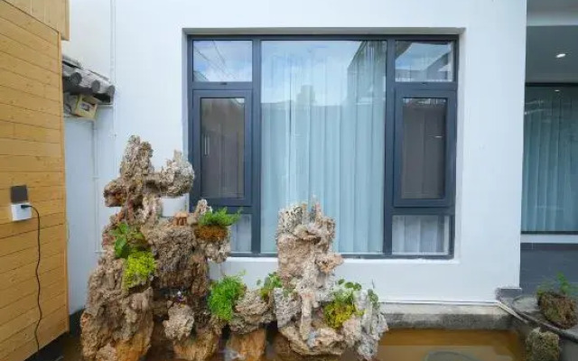 Mingqi·MAY Haiyu Homestay (Dali Ancient City Branch)