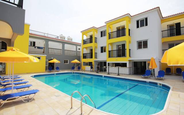 Flora Maria Hotel & Annex Apartments