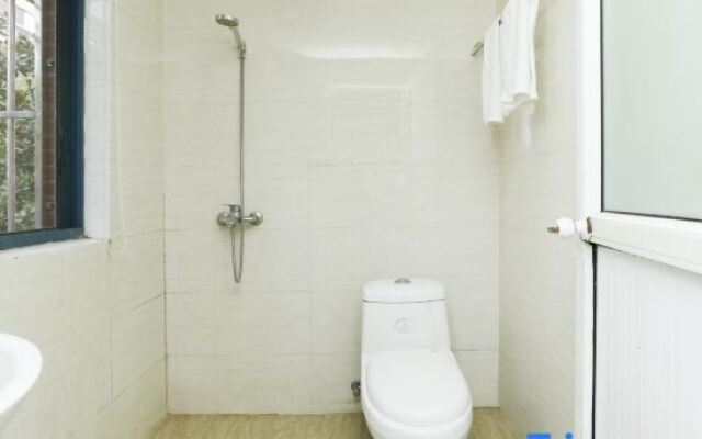 Yinglun Hotel