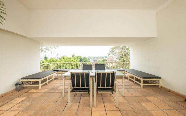 OYO 818 Micasa Residence